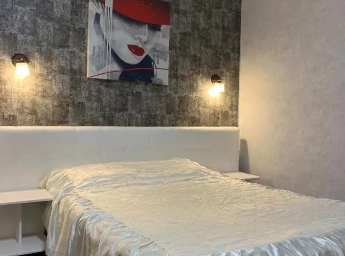 On Staroyevreyska Near Square 아파트